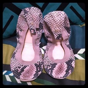 Like new Yosi Samra flats