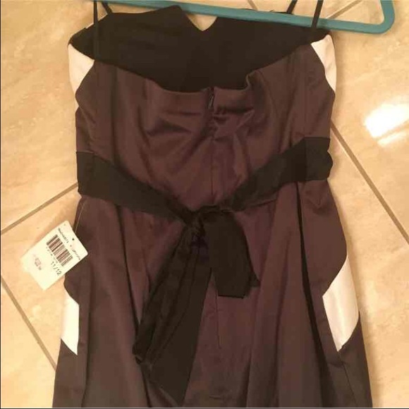 Silk Occasion Dress (M/L) - Picture 2 of 4