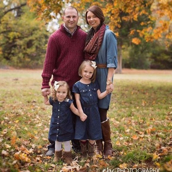 Meet your Posher, Tiffany - Picture 1 of 1