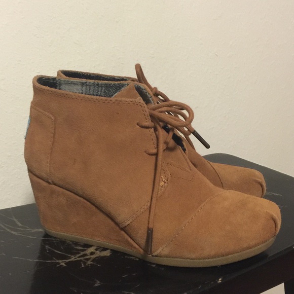 TOMS Desert Wedges