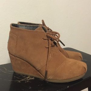 TOMS Desert Wedges