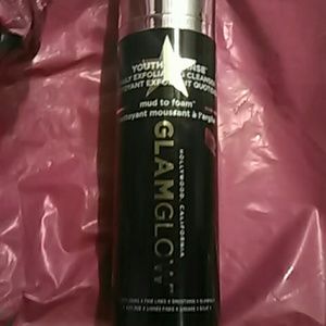 Glamglow