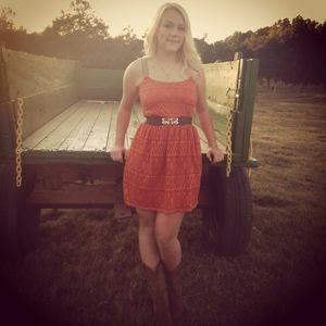 Meet your Posher, Alyssa