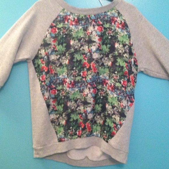 Floral printed shirt