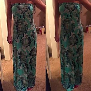 NWT Snake Print Maxi Dress