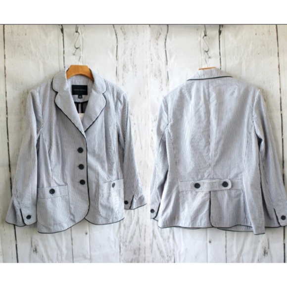 Seersucker Blazer - Picture 2 of 2