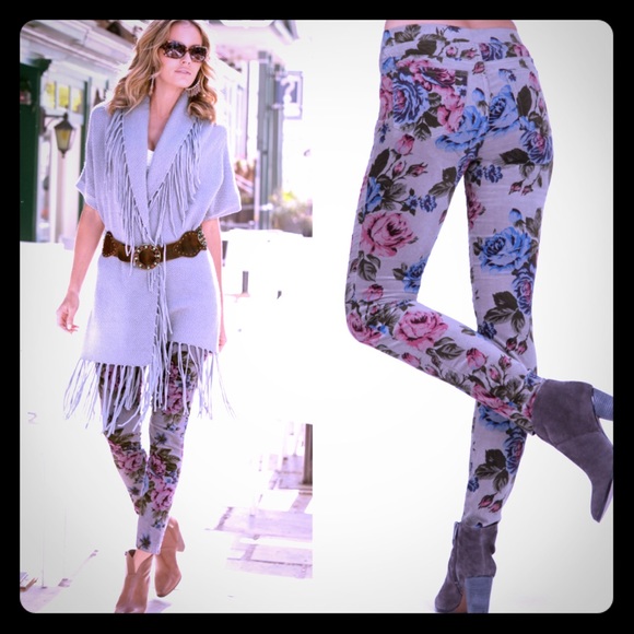 Boston Proper Velvet Floral Leggings.