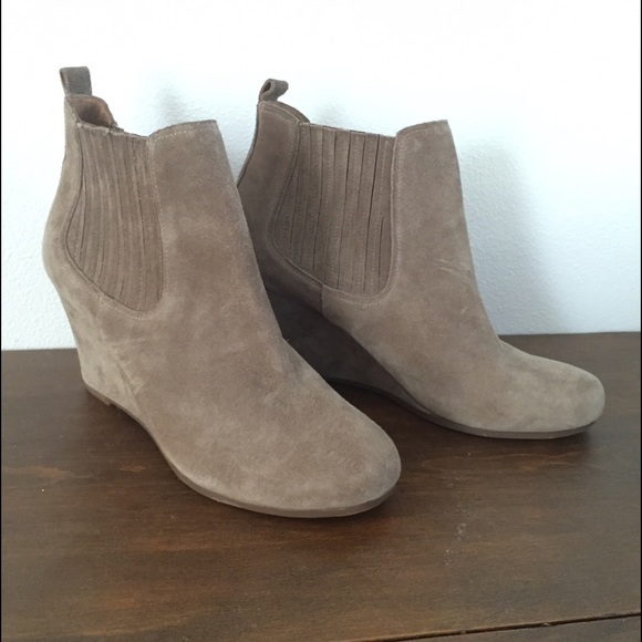 dv Dolce Vita Posie Suede Bootie - Never Worn