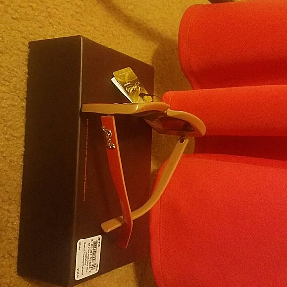 Ruby Rox - Picture 4 of 4