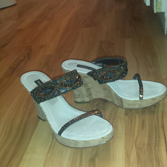 Bling wedge sandels size 61/2 style and co - Picture 1 of 3