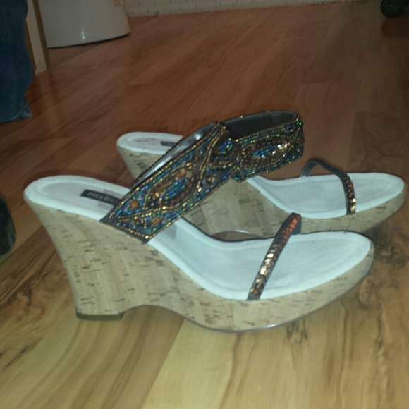 Bling wedge sandels size 61/2 style and co - Picture 3 of 3
