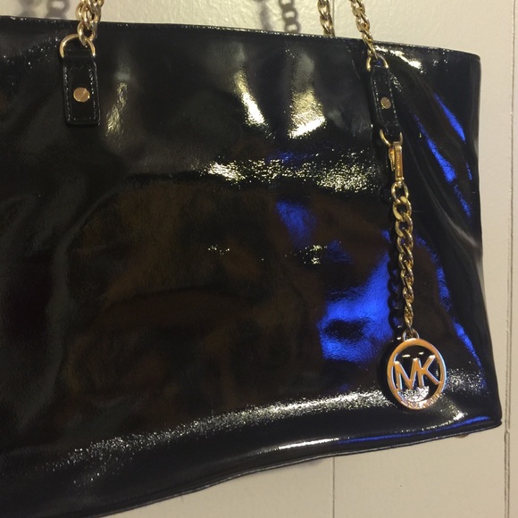 Michael Kors Jet set patented leather - Picture 2 of 4
