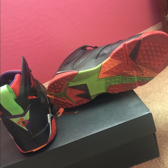 Retro Jordan 7s Marvin the Martians