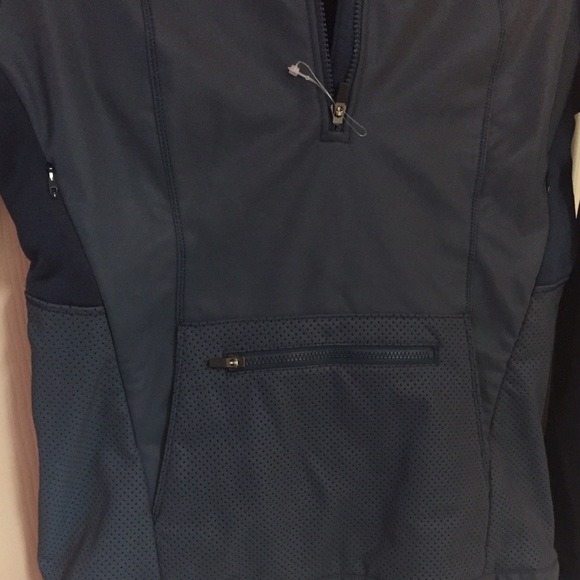 Lululemon let's get visible reflective hoodie. - Picture 4 of 4