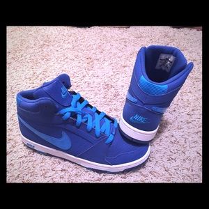 Women's Nike high tops shoes