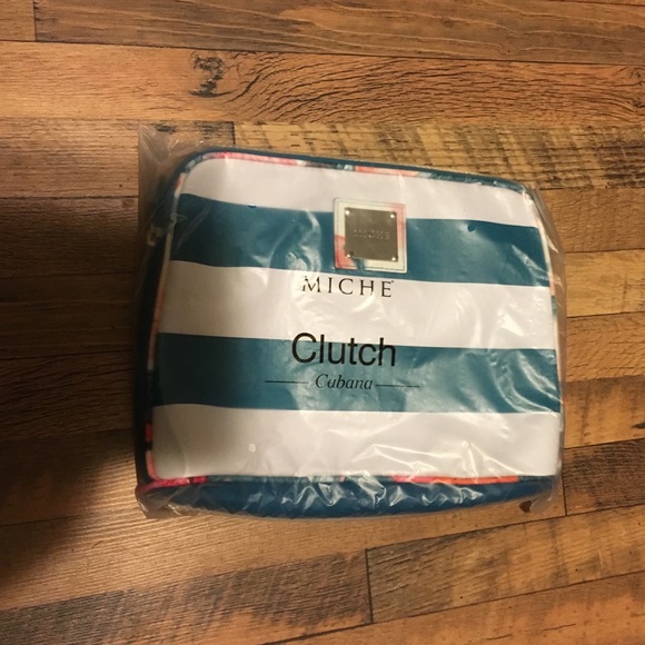 Miche Handbags - Miche Cabana Clutch