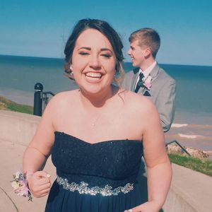 Meet your Posher, Anna