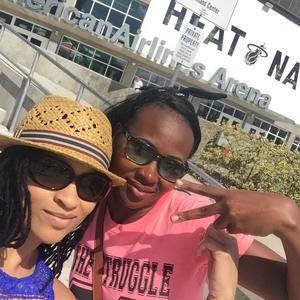 Meet your Posher, Rayven