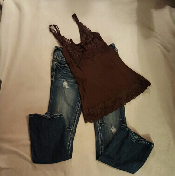 Distressed Bootcut jeans 5 and lace tank - Picture 1 of 3