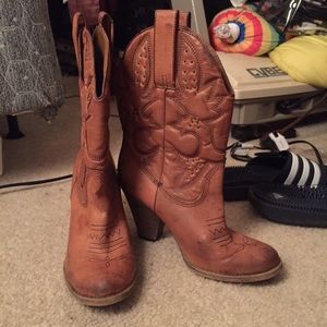 Rustic Cowgirl Boots