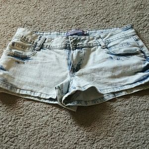 Size 9 shorts