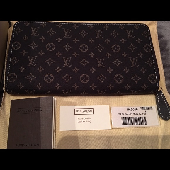 Louis Vuitton Zippy Monogram Idylle Wallet