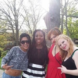 Meet your Posher, Christina