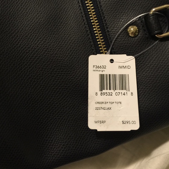 COACH PURSE - Picture 3 of 4