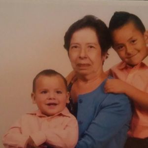 Meet your Posher, Ana