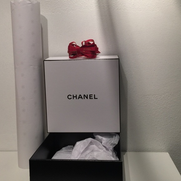 🎉Last Deal🎉Chanel Box ❤️