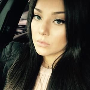 Meet your Posher, Brianna