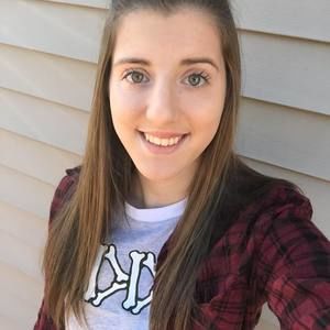 Meet your Posher, Danielle