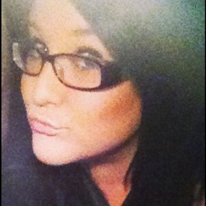 Meet your Posher, Loren