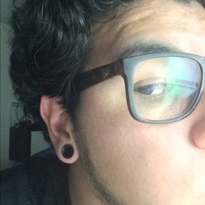 Meet your Posher, Alan