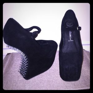 Jeffrey Campbell wedge  platform shoes size 6.5M