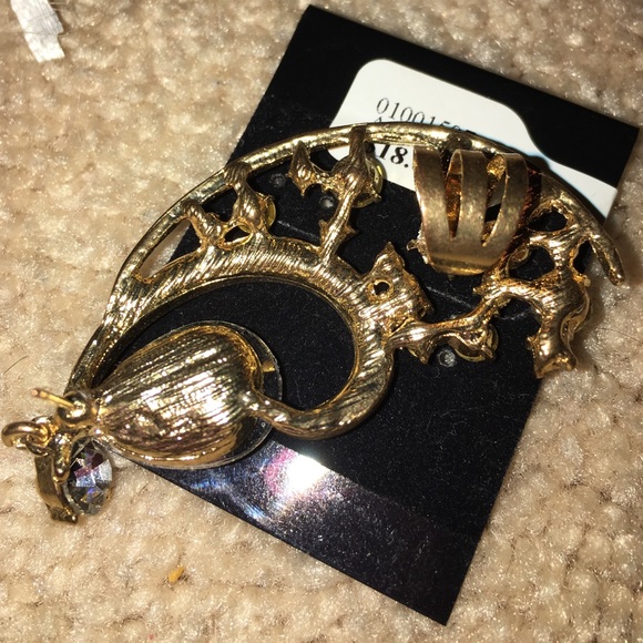 Earring - Picture 2 of 2