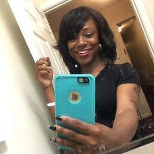 Meet your Posher, Deonna