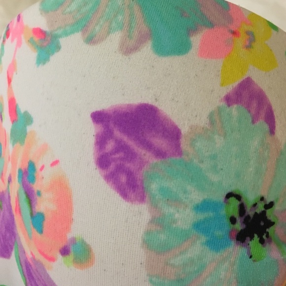 Victoria's Secret floral print swim bandeau - Picture 2 of 4