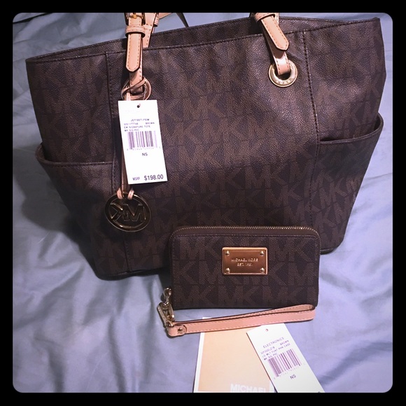 ✨Authentic Michael Kors set✨