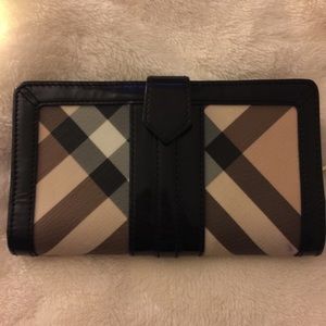 Burberry wallet