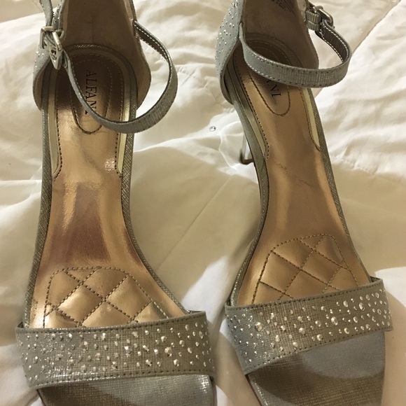 Silver 3.5 inch heels by Alfani - Picture 4 of 4