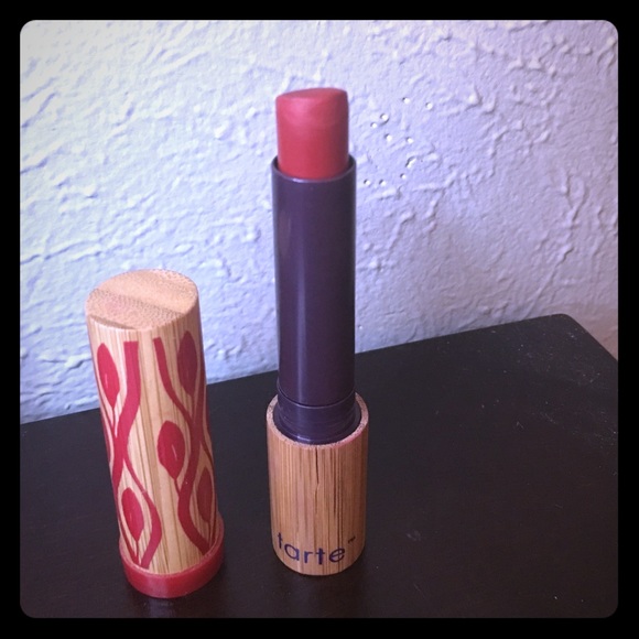 ✨Tarte Glamazon pure performance lipstick✨