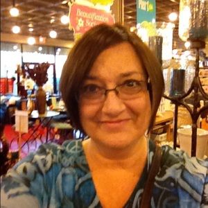 Meet your Posher, Pamela