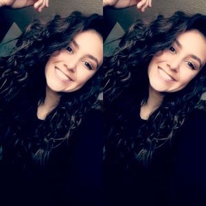 Meet your Posher, Briana