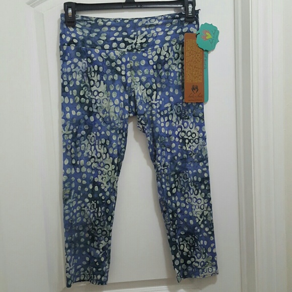 Yoga crop pants
