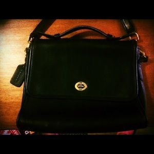 COACH MINT Vintage Black Leather Crossbody