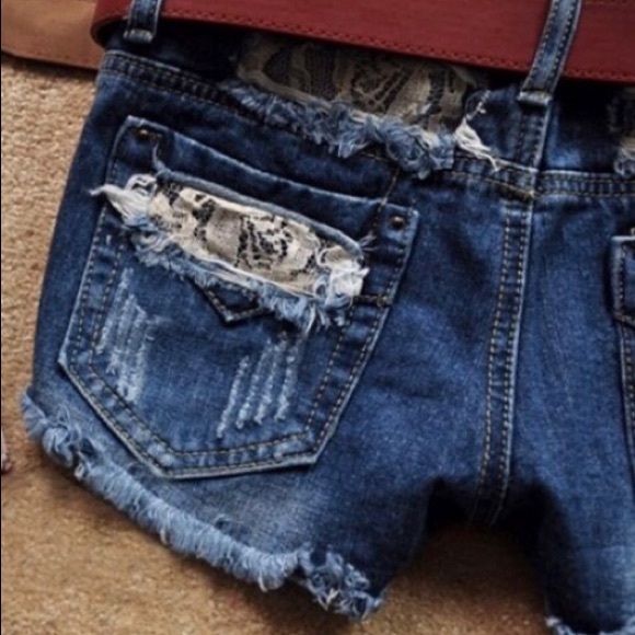 LAST ONE🔹Blueberry Destroyed Shorts - Picture 3 of 4