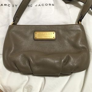 Marc Jacobs Percy Taupe Crossbody