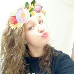 Meet your Posher, Holly