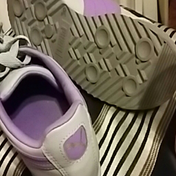 Shoes - Picture 2 of 2